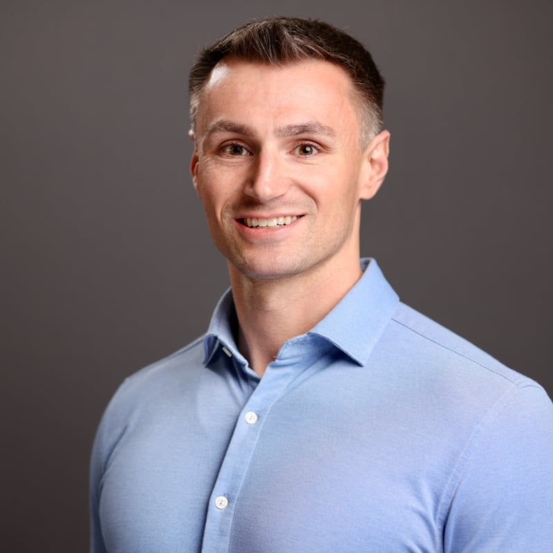 Gordon-Hazzard-Profile_800x800