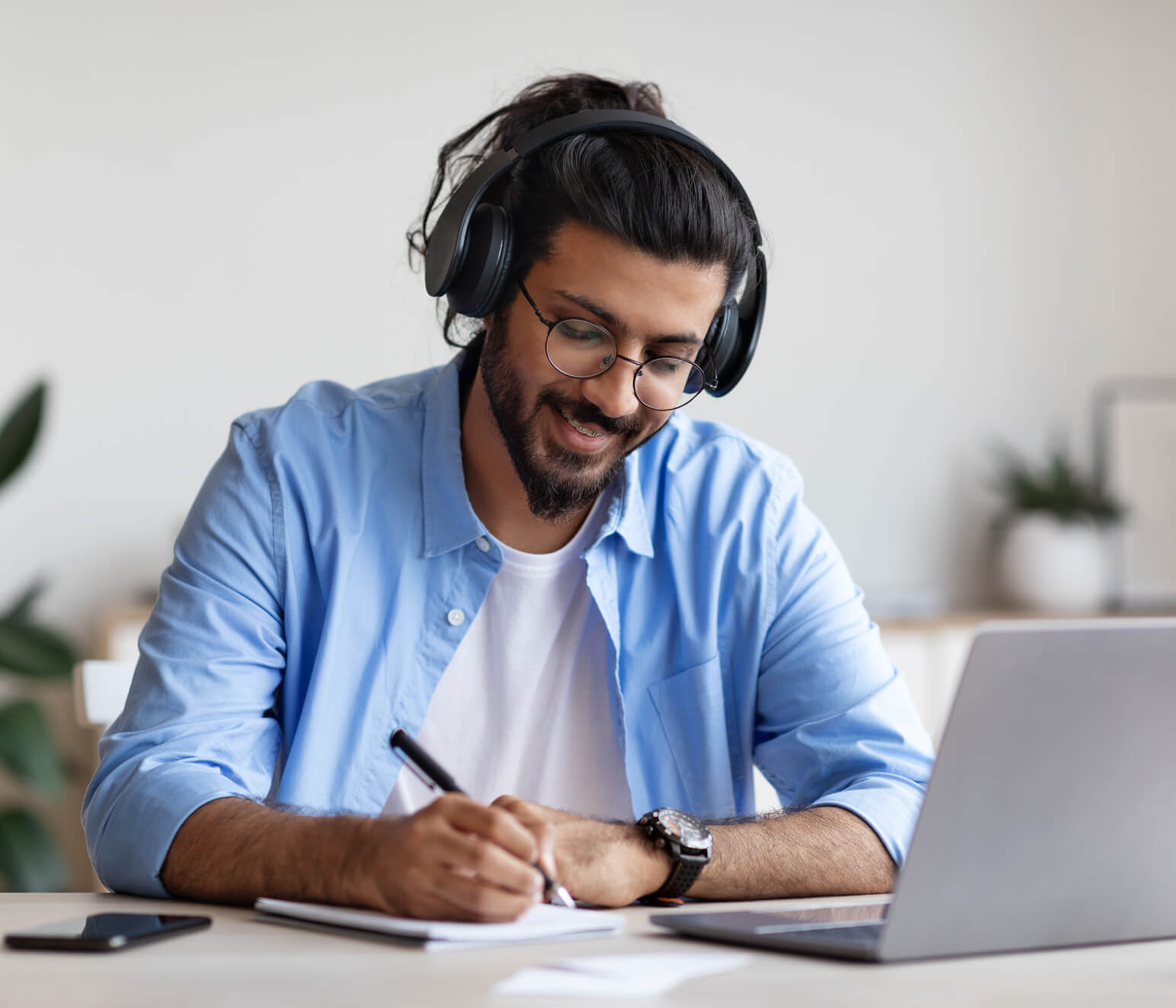 man-desk-laptop